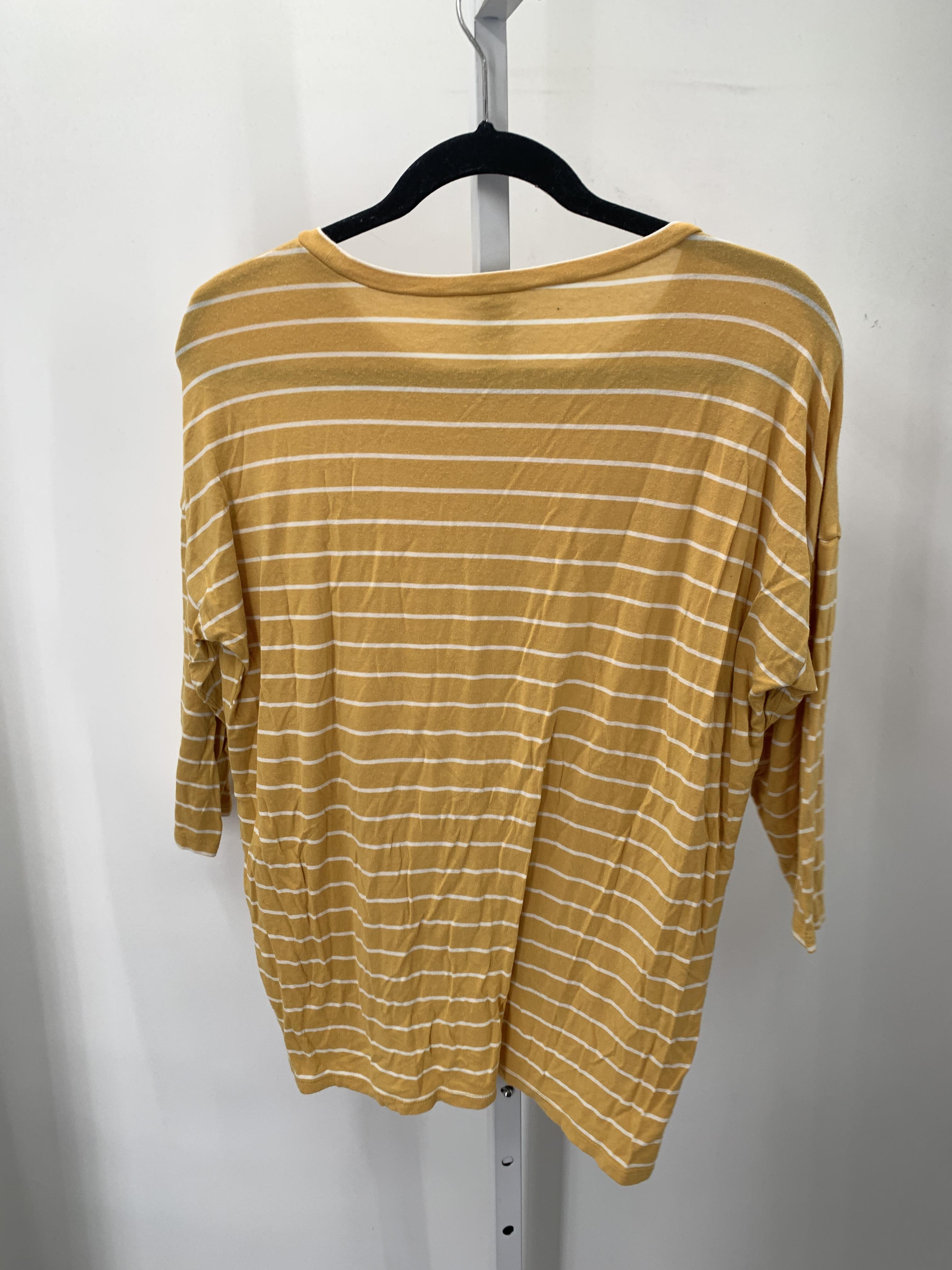 Forever 21 Size Small Juniors 3/4 Sleeve Shirt