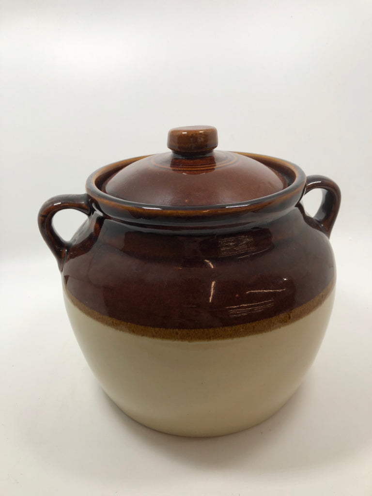 VTG DOUBLE HANDLED STONEWARE BEAN POT.