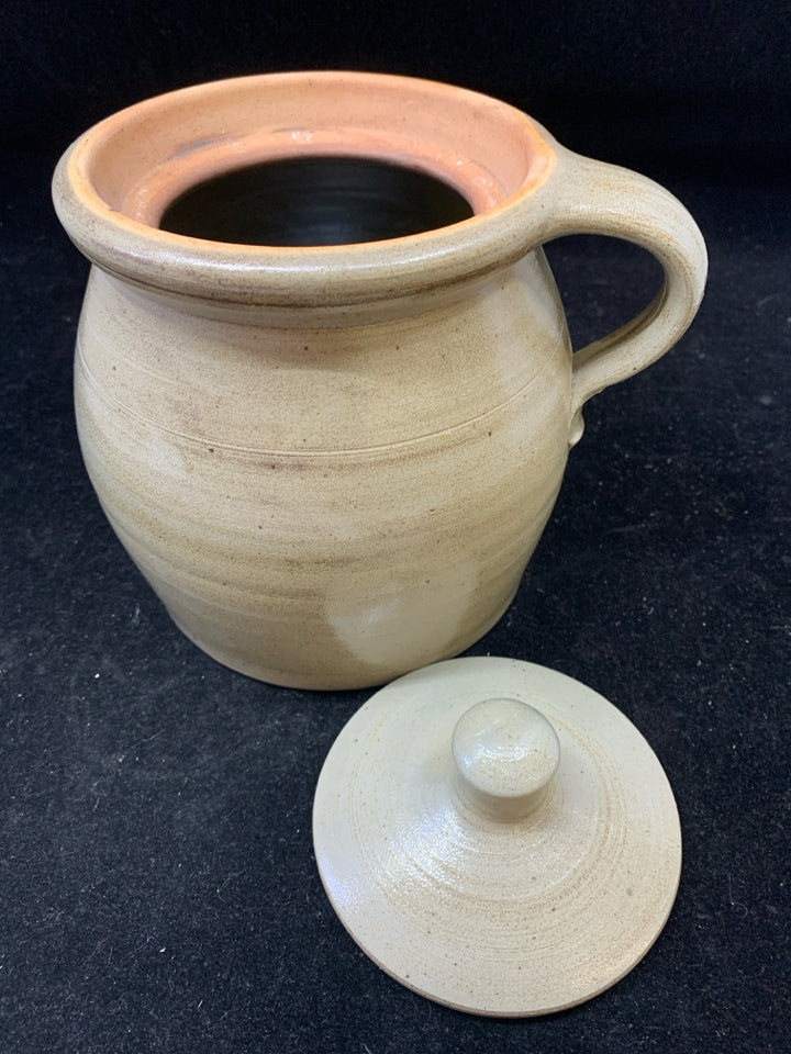 WISCONSIN POTTERY CROCK W/ LID ONE HANDLE BLUE LEAF.