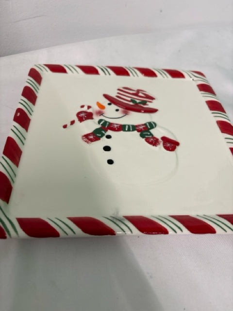 SNOWMAN CANDY TRIM SQUARE PLATE.