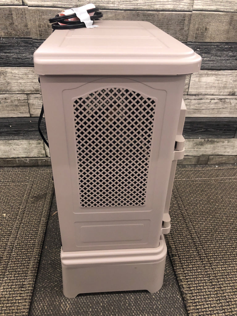 ELECTRIC FIRE PLACE W/ INSTRUCTIONS.