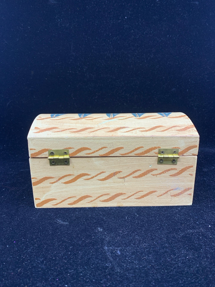 BLONDE WOOD STORAGE BOX W/ SAILBOATS AND LIGHTHOUSES.
