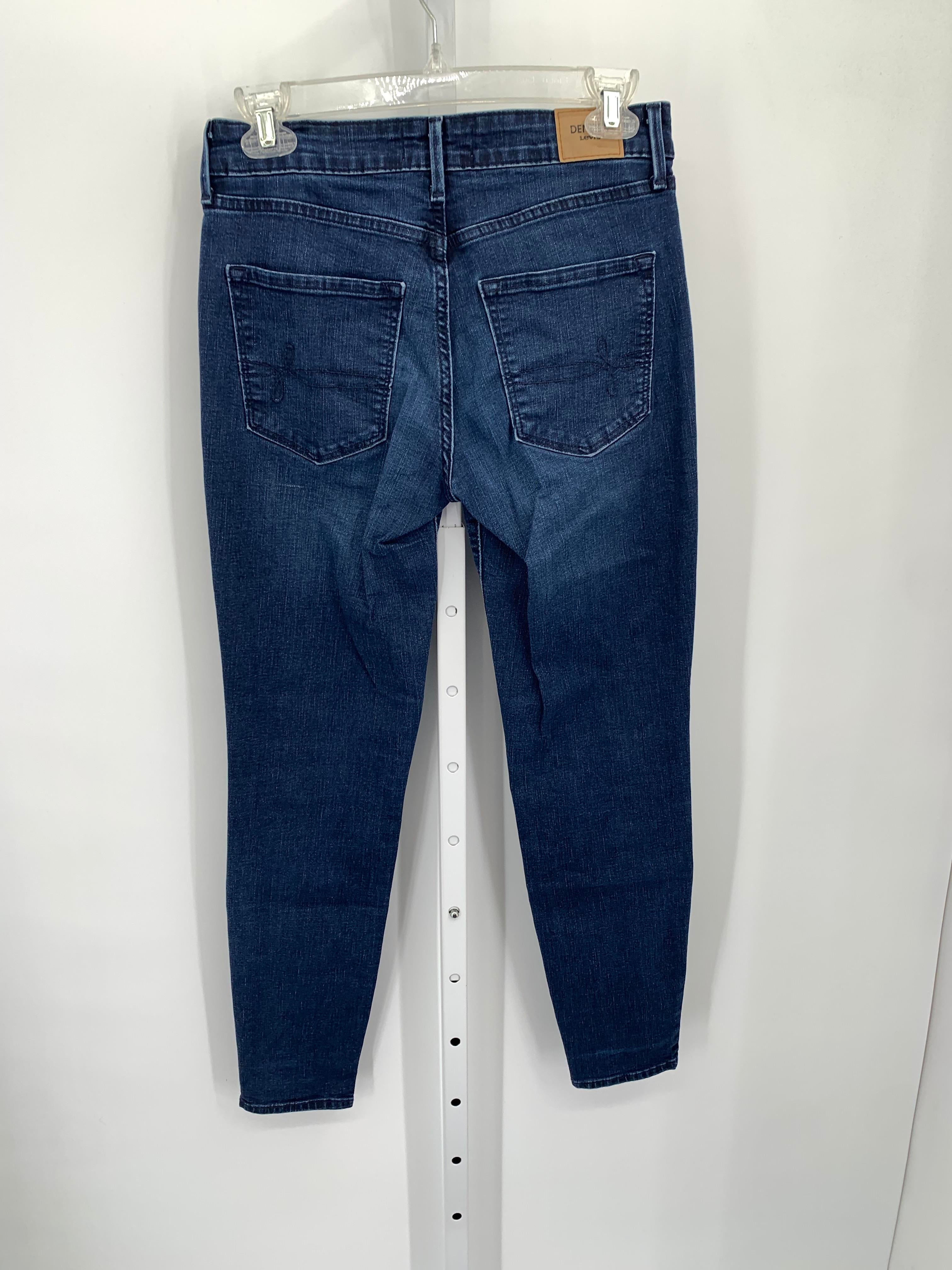 Levis Size 4 Misses Jeans