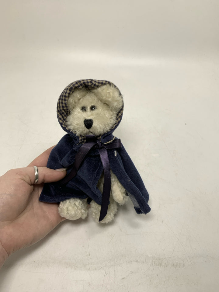 MINI WHITE BEAR W/ NAVY CLOAK ON BOYDS BEAR.