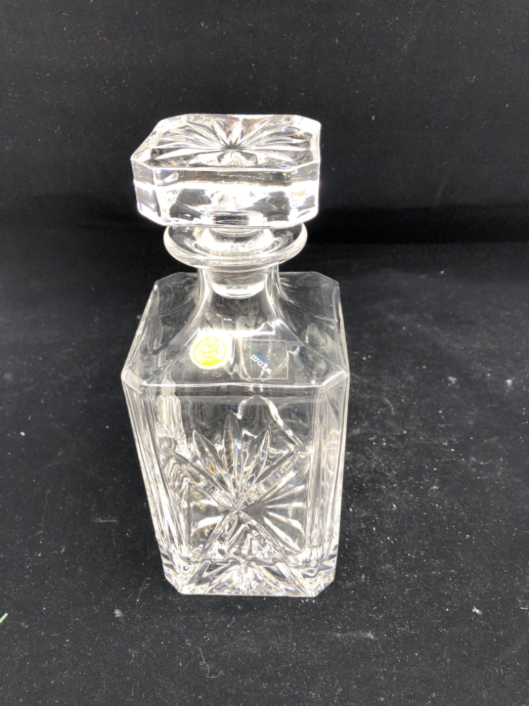 MARW CRYSTAL SQUARE DECANTER.