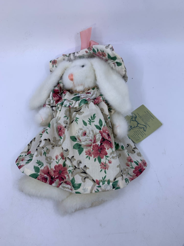 WHITE BUNNY W/ FLORAL DRESS/HAT.