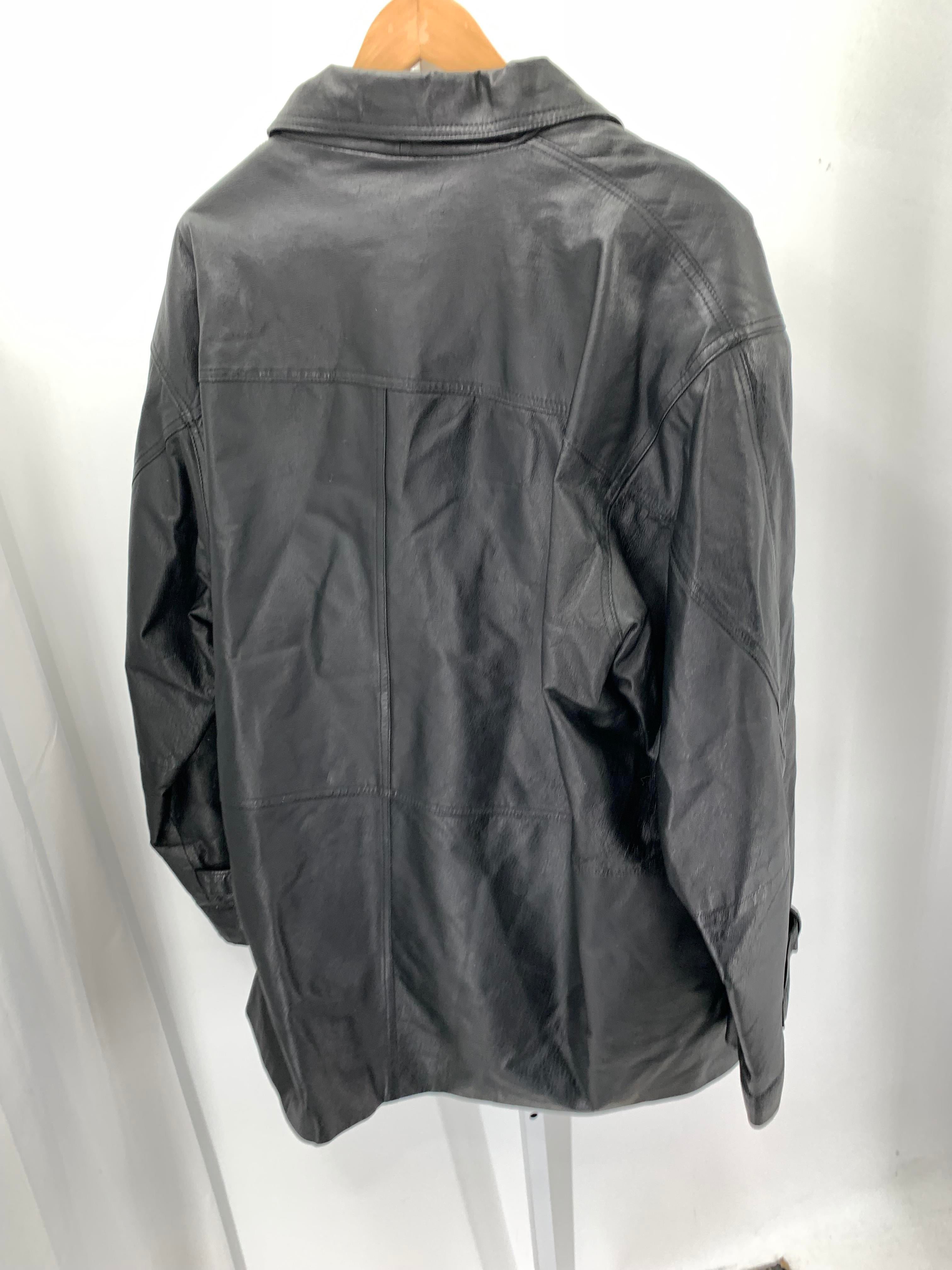 GENUINE LEATHER JACKET.