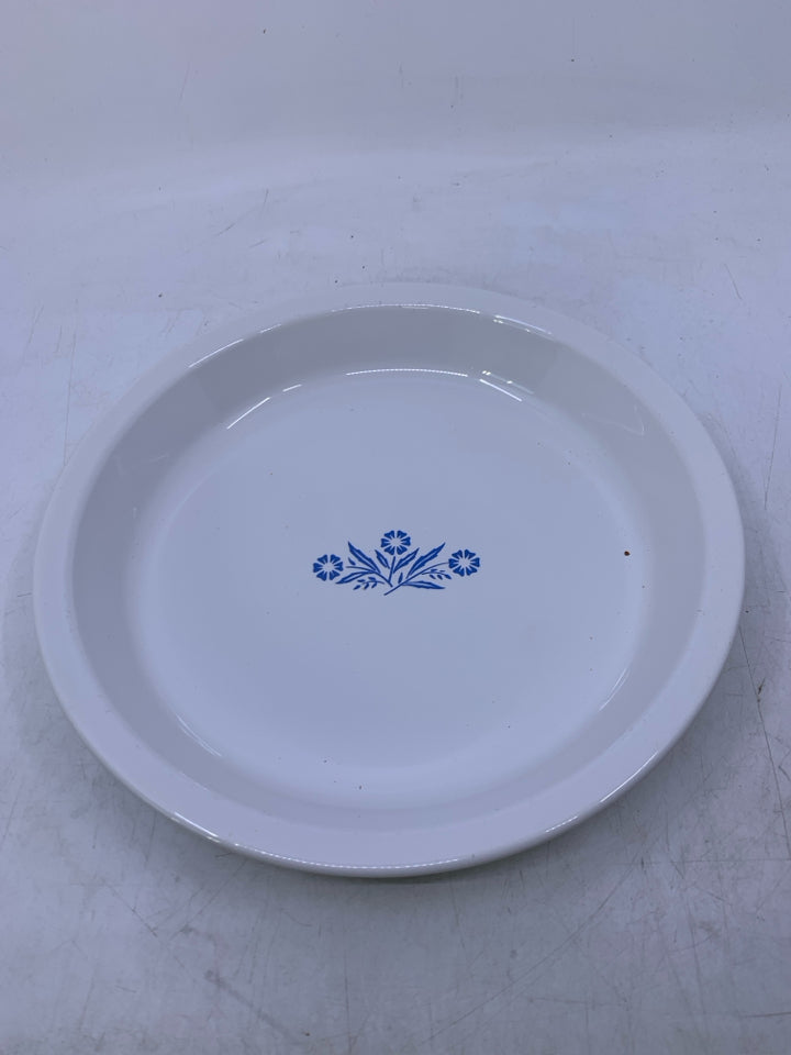 WHITE BLUE CORNFLOWER PIE PLATE.