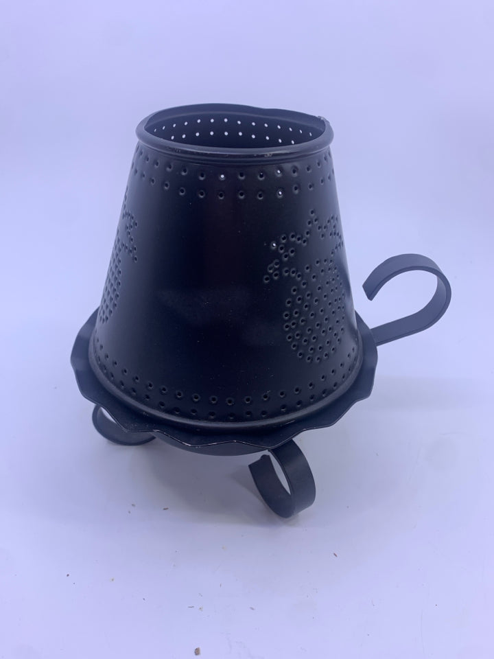 BLACK 2PC HAMMERED PINEAPPLE CANDLE HOLDER.