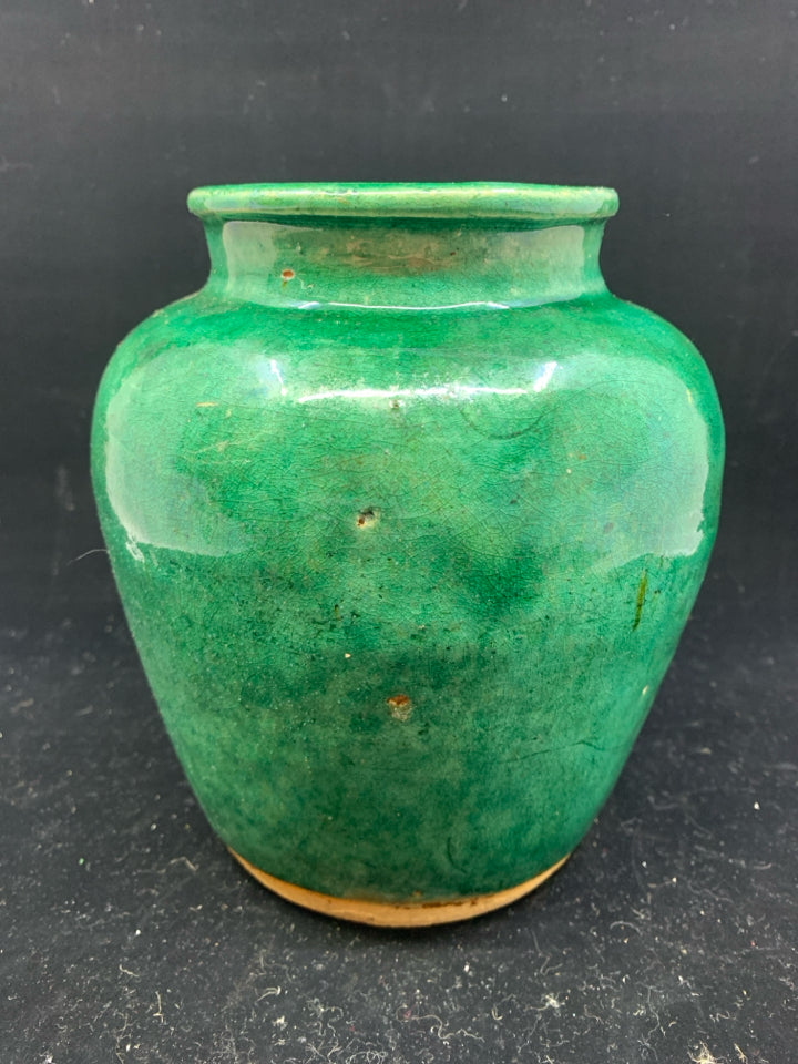 GREEN POTTERY CROCK/ PLANTER.