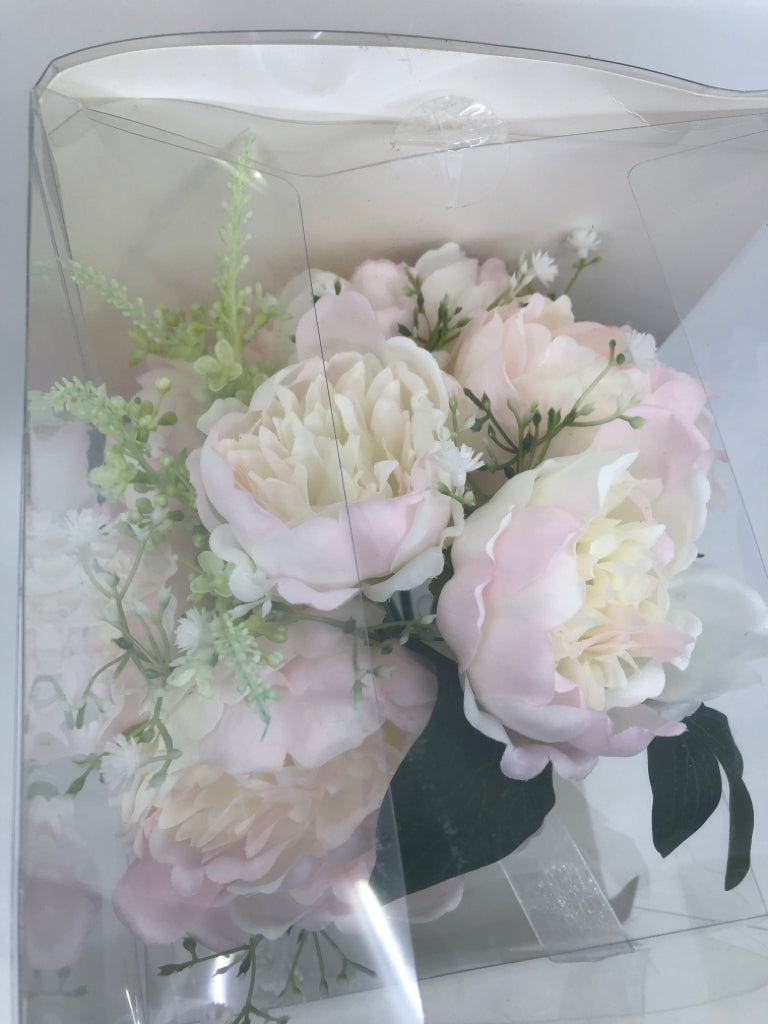 NIB FAUX PINK/WHITE ROSES BOUQUET-CELEBRATE IT