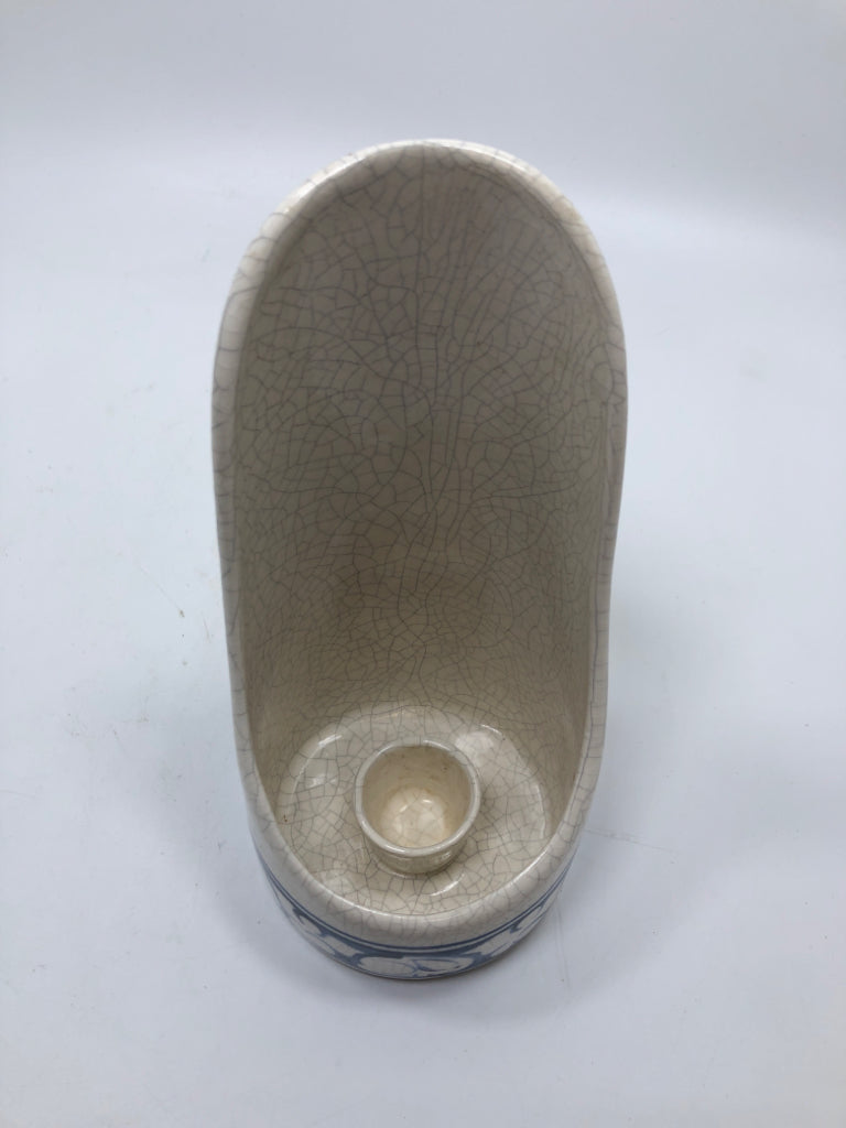 THE POTTING SHED WHITE CANDLESTICK HOLDER W/CRAZING.