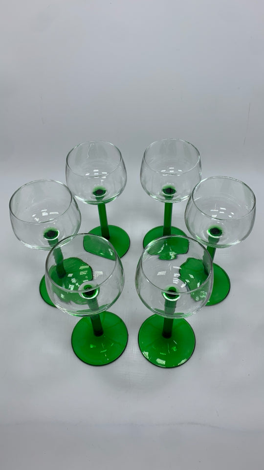 6 GREEN STEM WINE GLASSES.