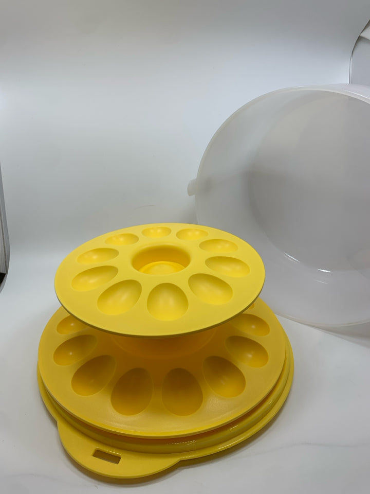 4PC PLASTIC DEVILED EGG/CAKE TRAVEL CONTAINER.
