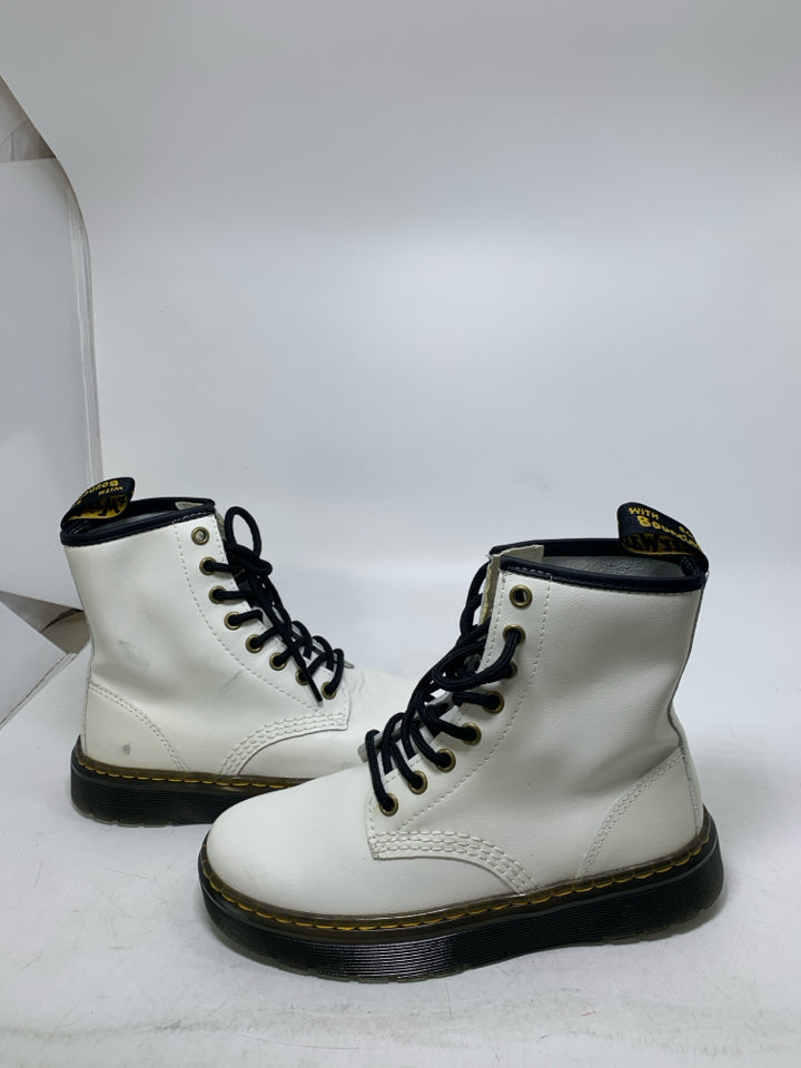 Dr Doc Martens Zavala Leather Combat Boots *Minor Wear/Marks Right Boot (Men-4,
