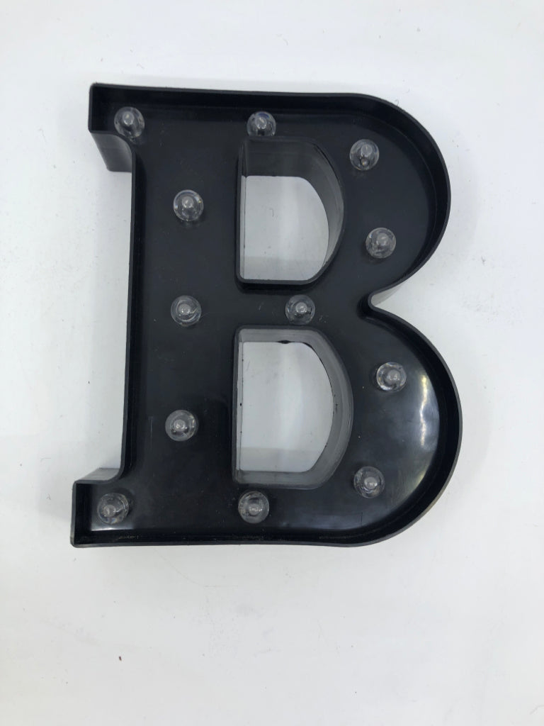 LIGHT UP BLACK B.