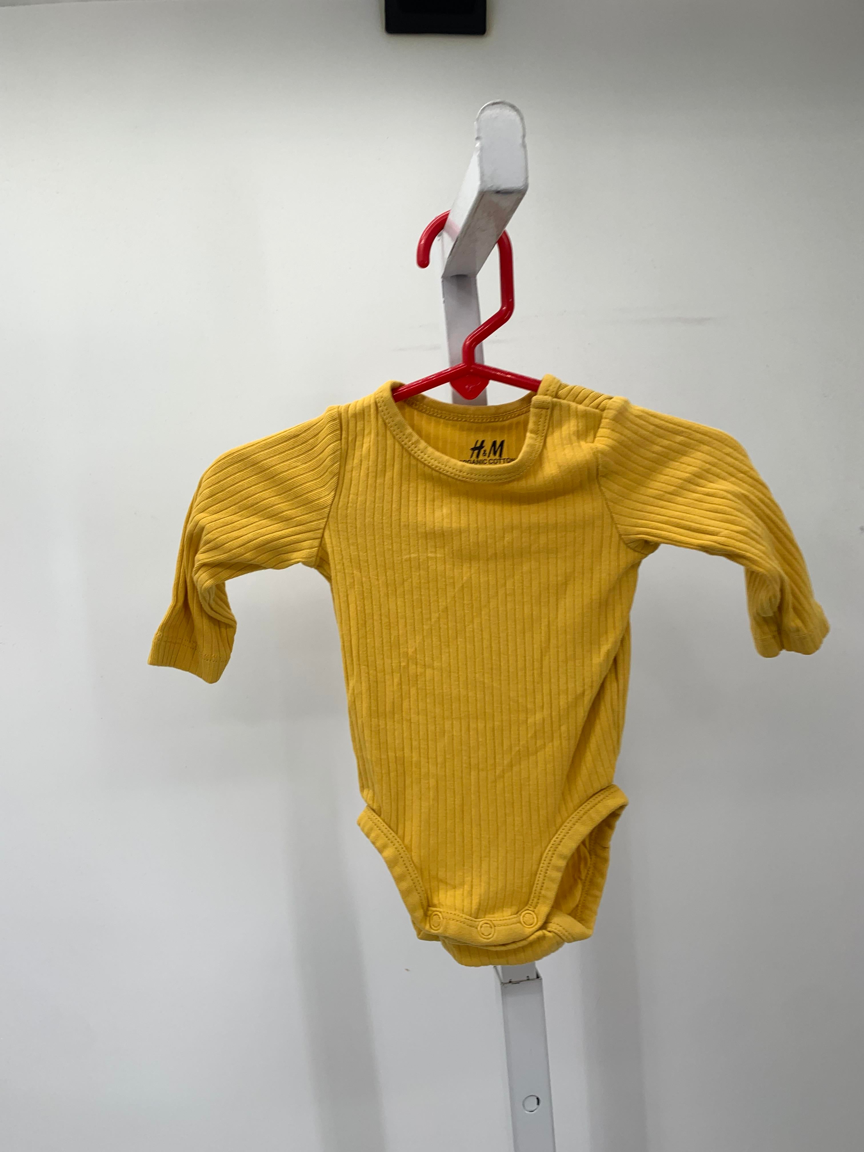 RIBBED KNIT