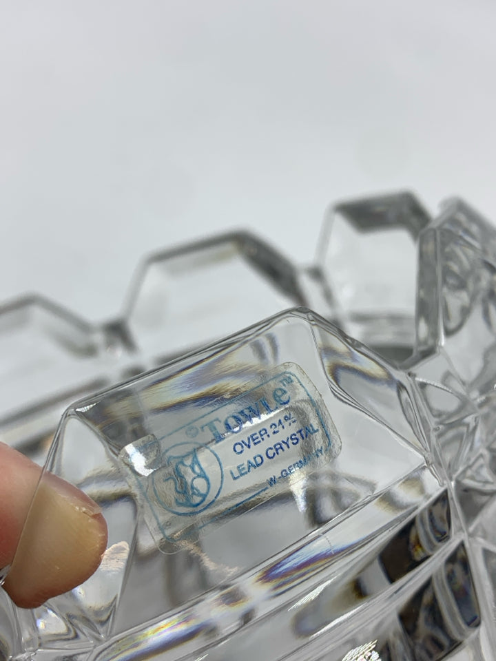 GEOMETRIC CRYSTAL HEAVY ICE BUCKET.
