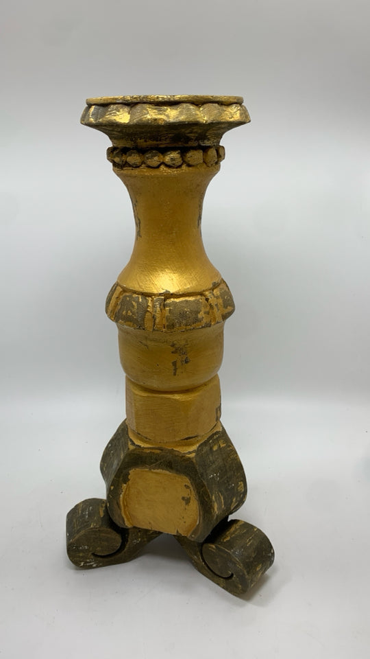 GOLD PAINTED WOOD PILLAR CANDLE HOLDER.