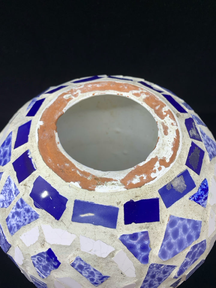 MOSAIC CERAMIC VASE WHITE & BLUE.