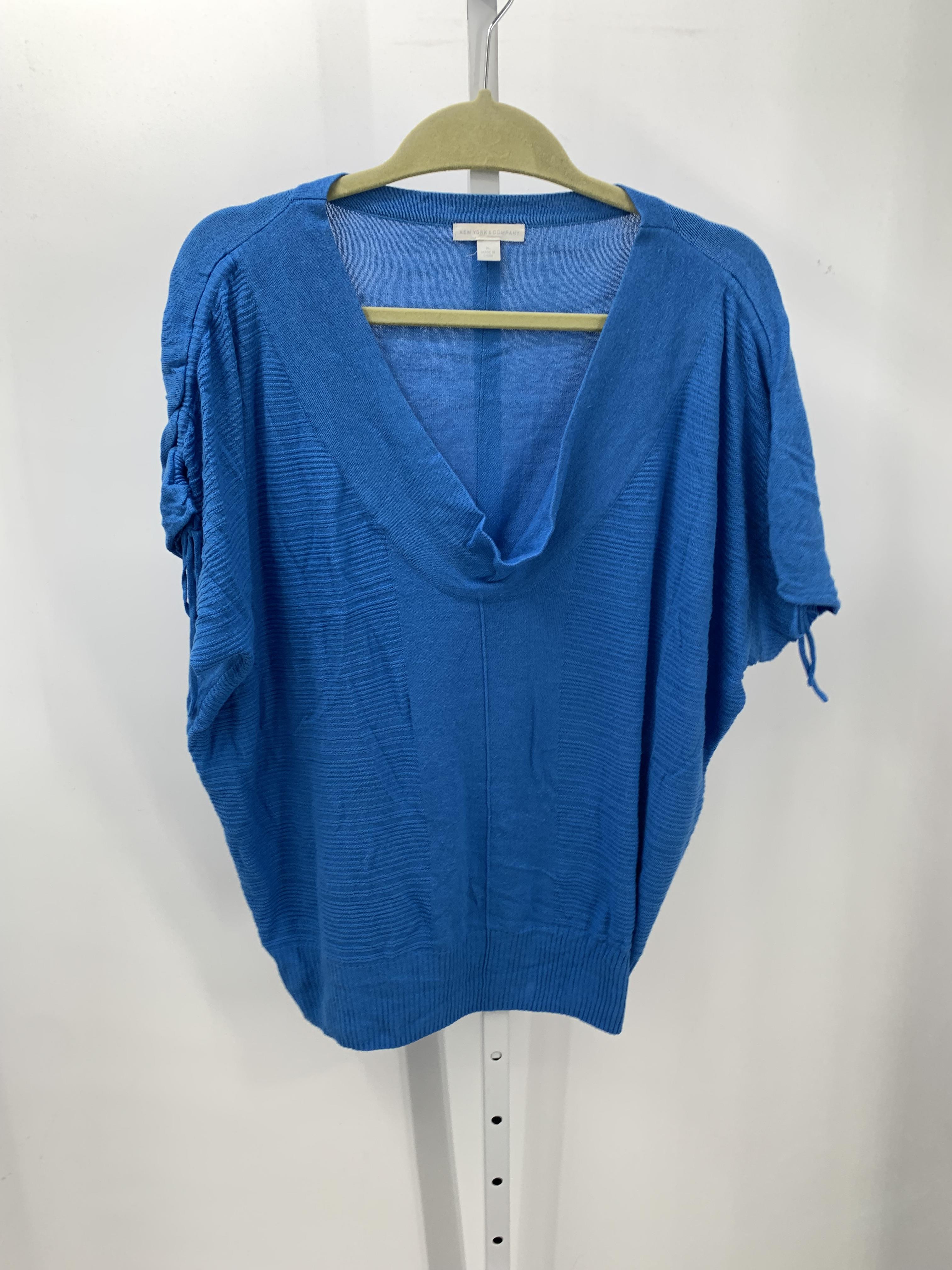 New York & co. Size Medium Misses Short Slv Sweater