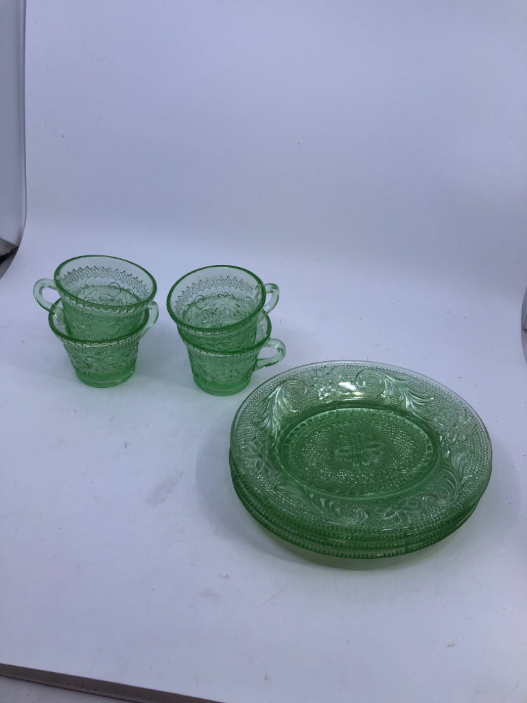 8PC GREEN GLASS SNACK SET: CUPS + PLATES.