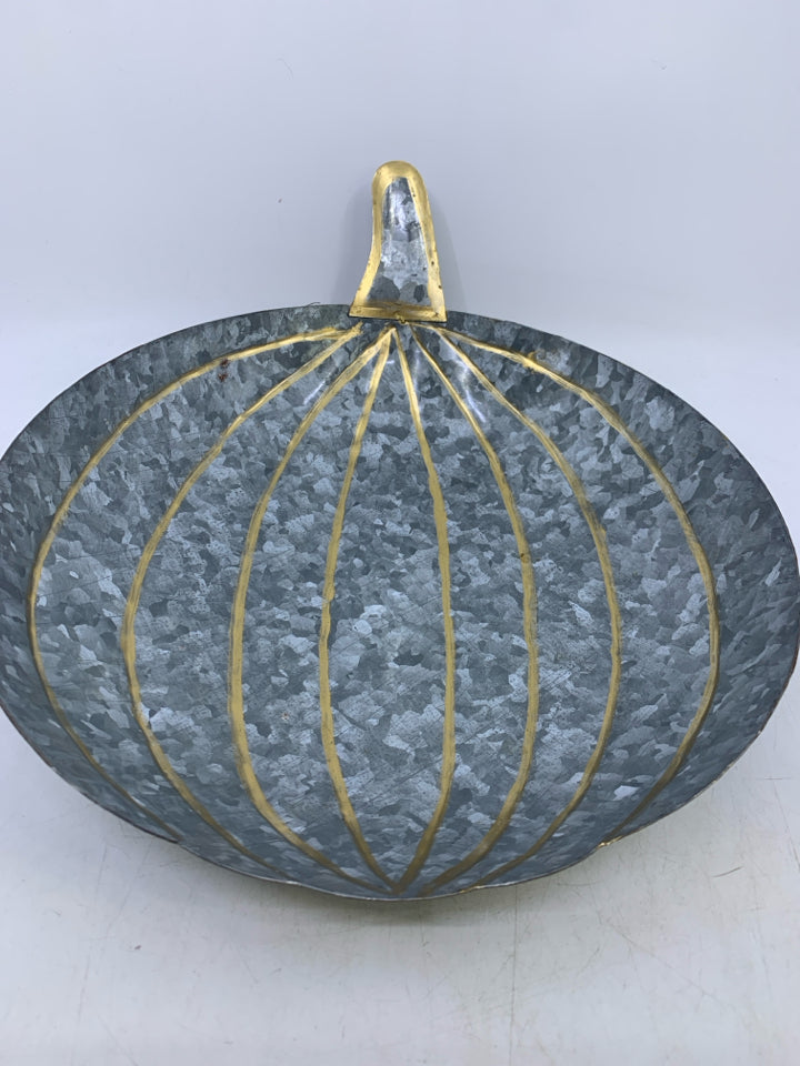 GALVANIZED PUMPKIN SHAPED BOWL.