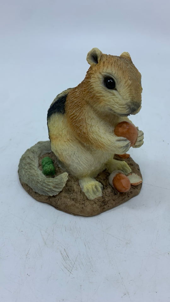 "SQUIRREL STONE CRITTER" CHARMING TAILS FIGURE.