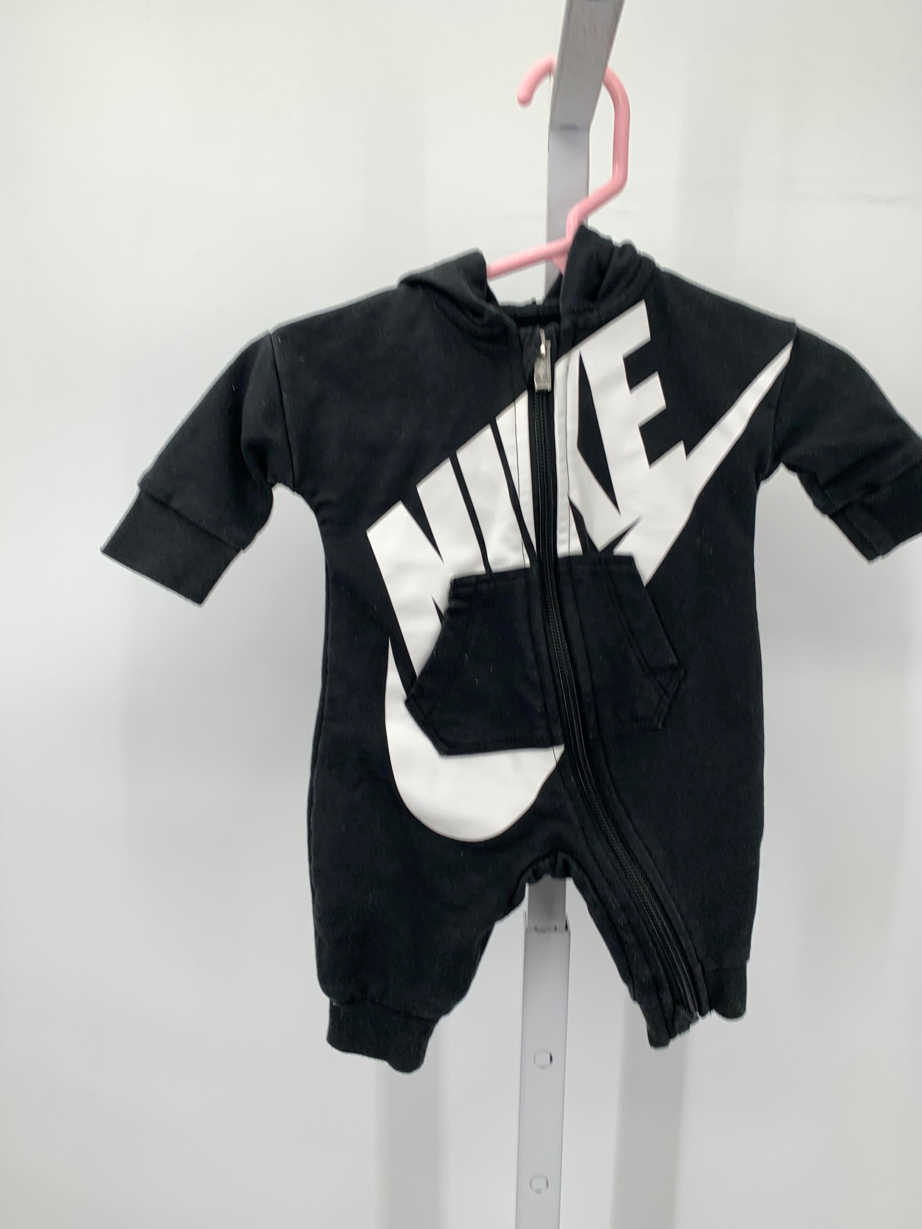 HOODED ZIP KNIT