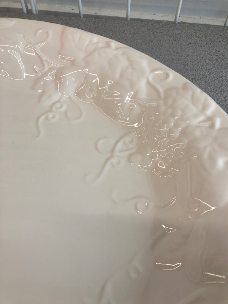 LG WHITE FRUIT EMBOSSED PLATTER.