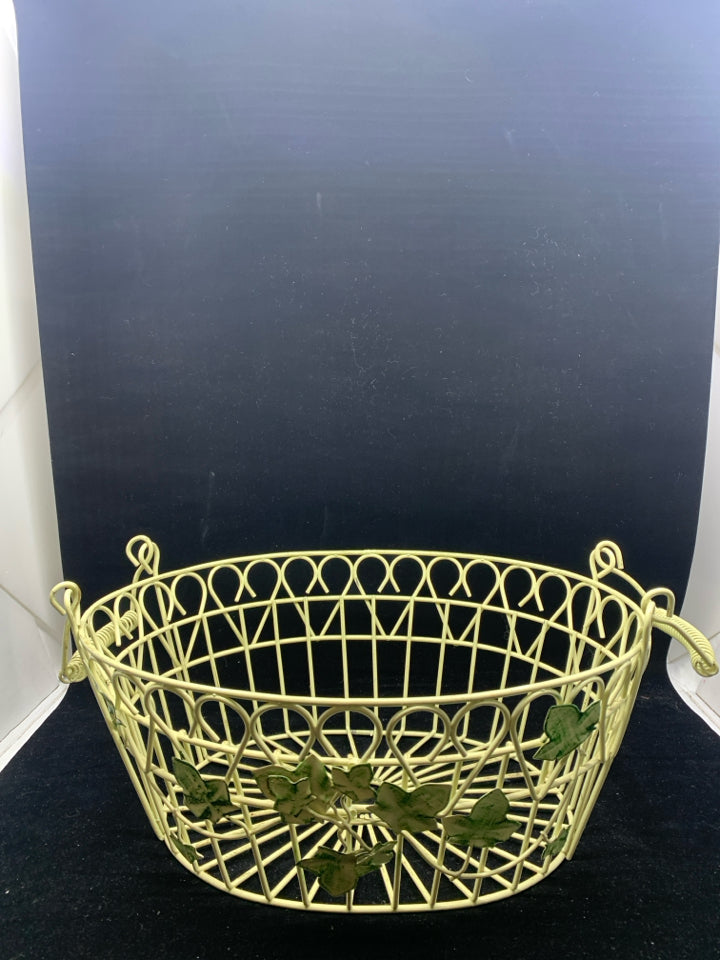 OVAL METAL BASKET W/ EMBOSSED IVY/ HANDLES.