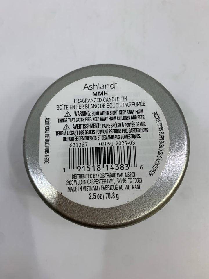 COTTON BLOSSOM CANDLE.