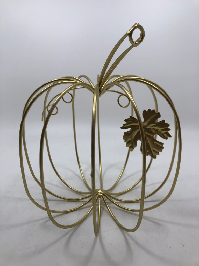 GOLD METAL PUMPKIN.