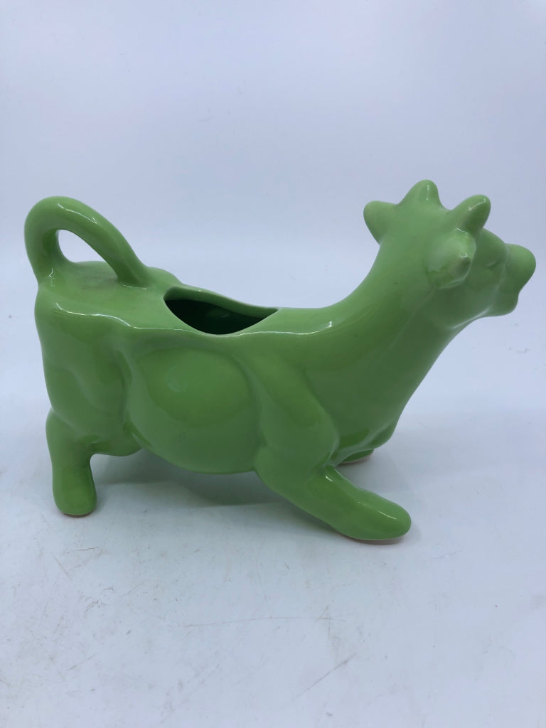 GREEN COW CREAMER.