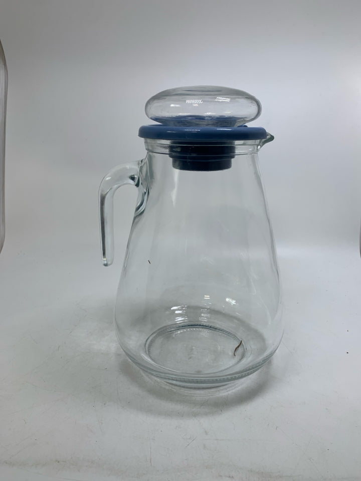 LARGE GLASS PITCHER/CARAFE W/ GLASS/PLASTIC LID.