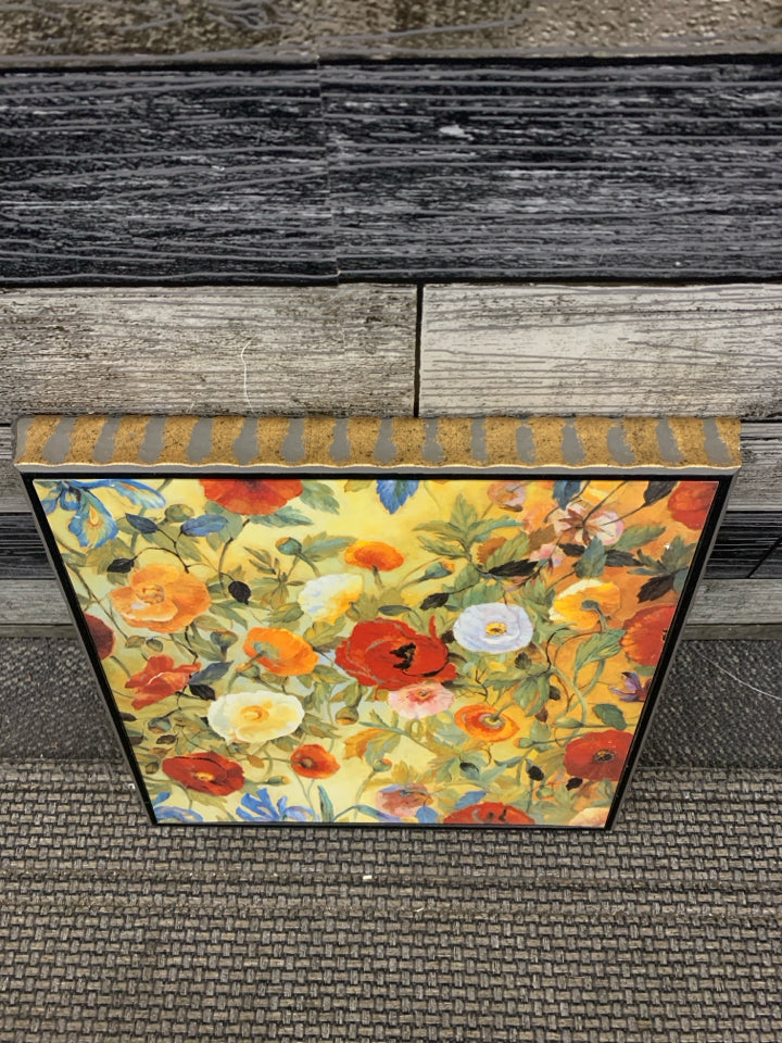 COLORFUL POPPIES IN GOLD FRAME WALL ART.