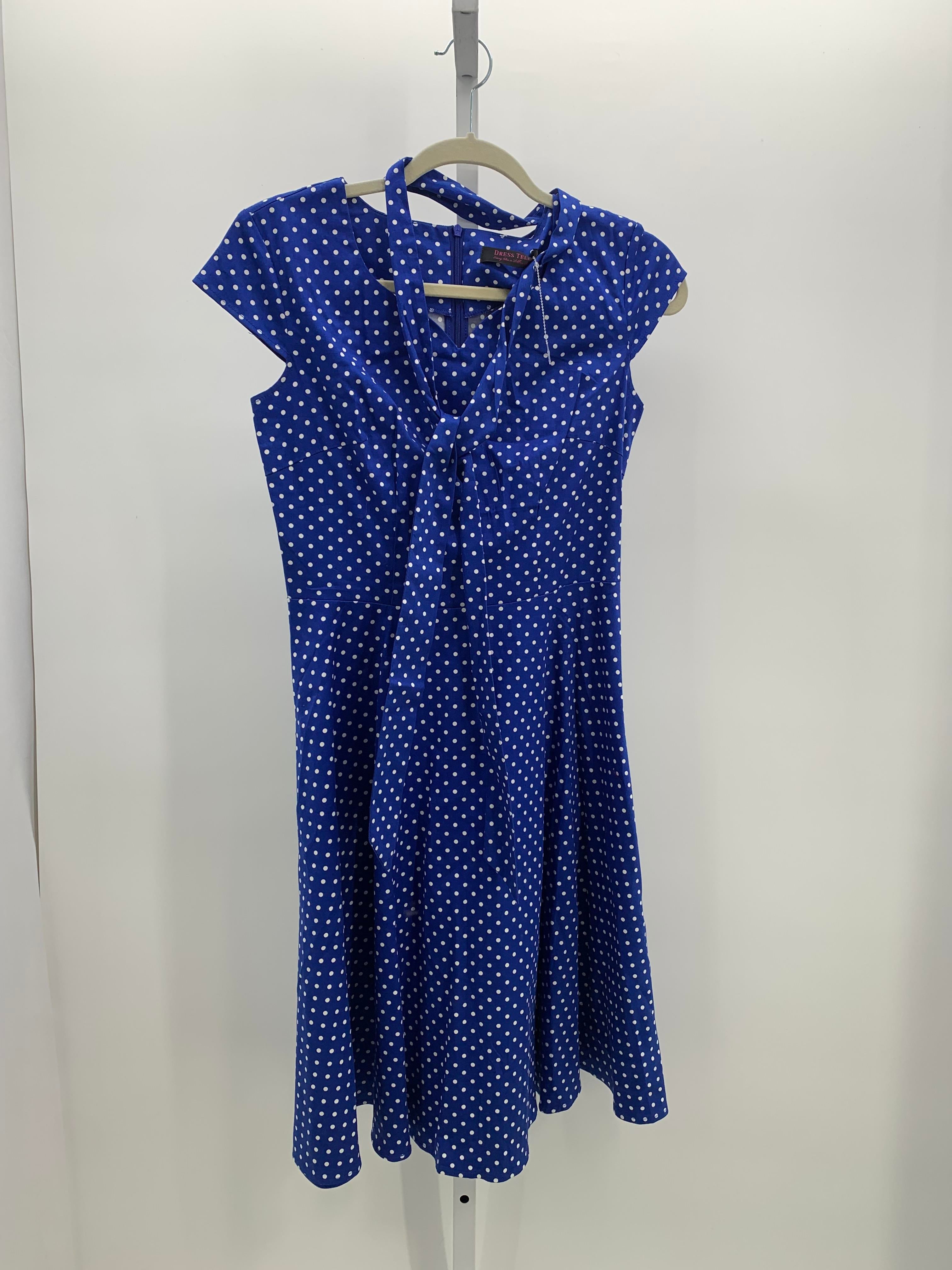 Size Small Misses Sleeveless Dress