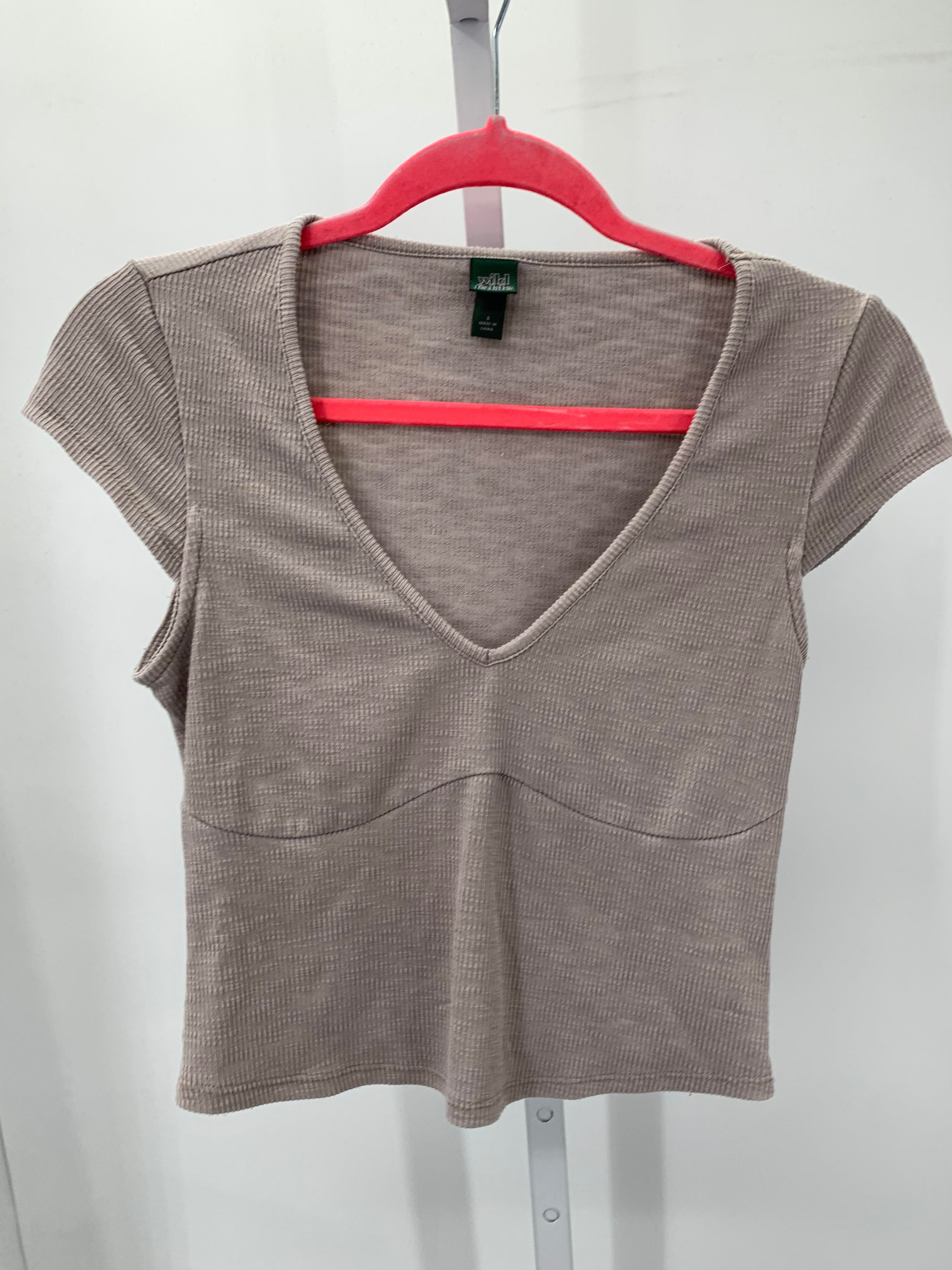 Wild Fable Size Small Juniors Short Sleeve Shirt