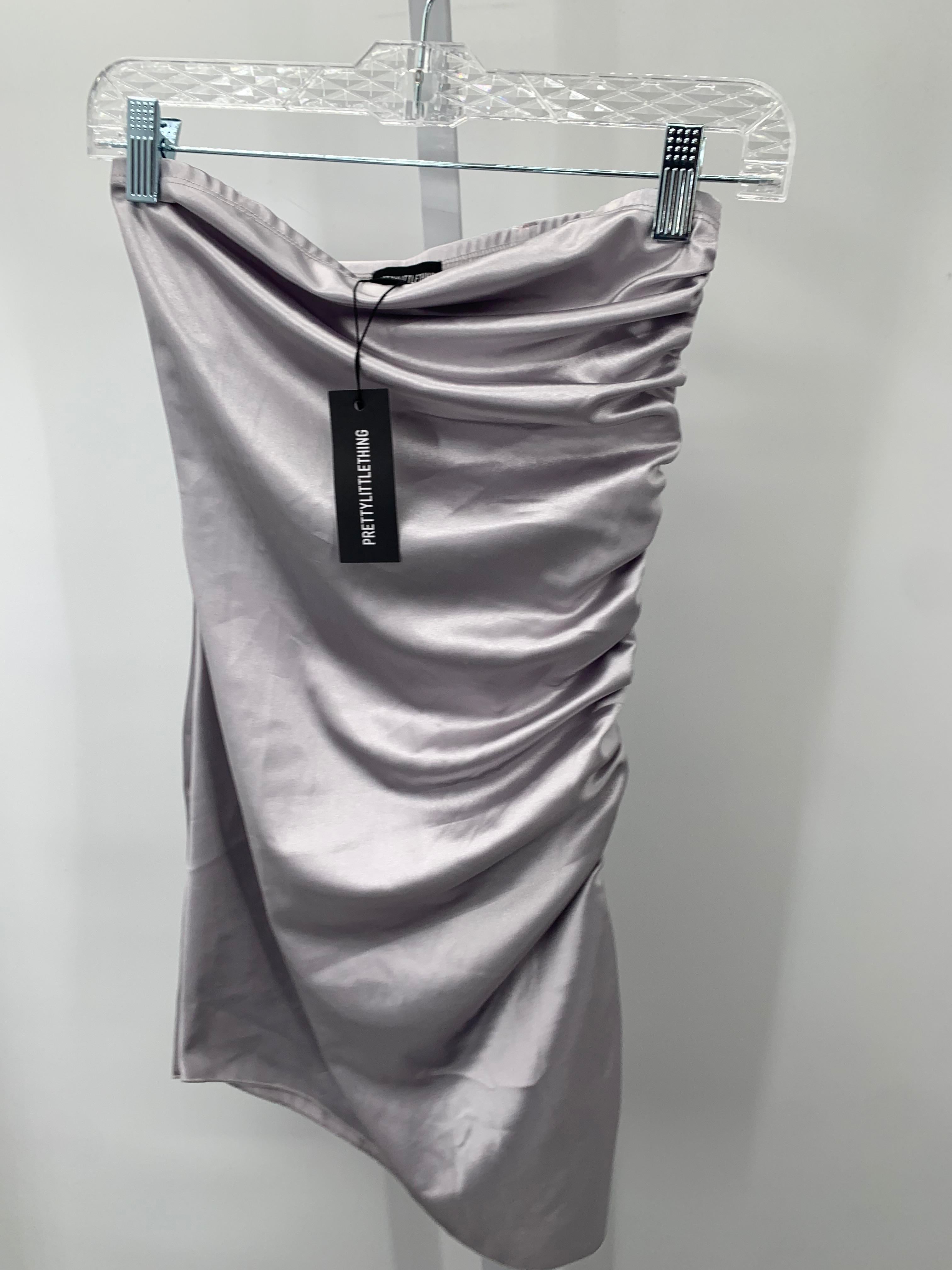 Size 0 Juniors Sleeveless Dress