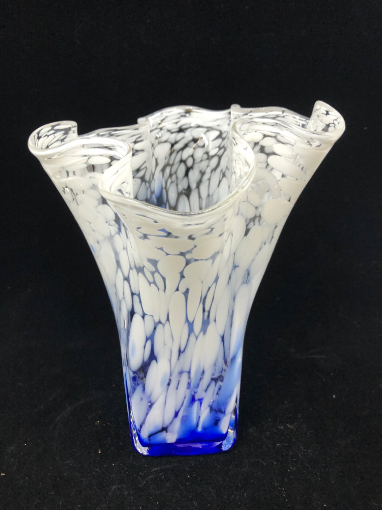 BLUE & WHITE BLOWN GLASS SPECKLED VASE W/CURVED TOP.