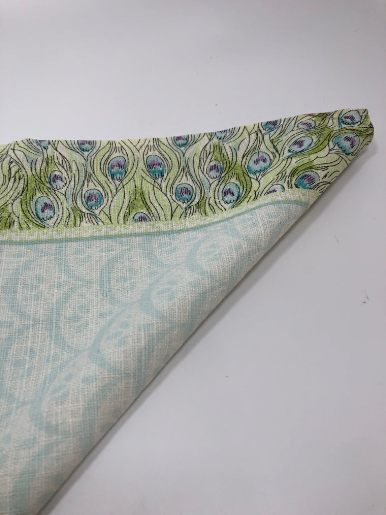 12 PEACOCK FEATHER NAPKINS.