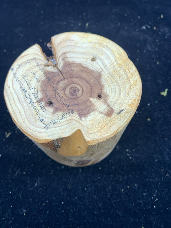 HAND CARVED WOOD TEA LIGHT HOLDER.