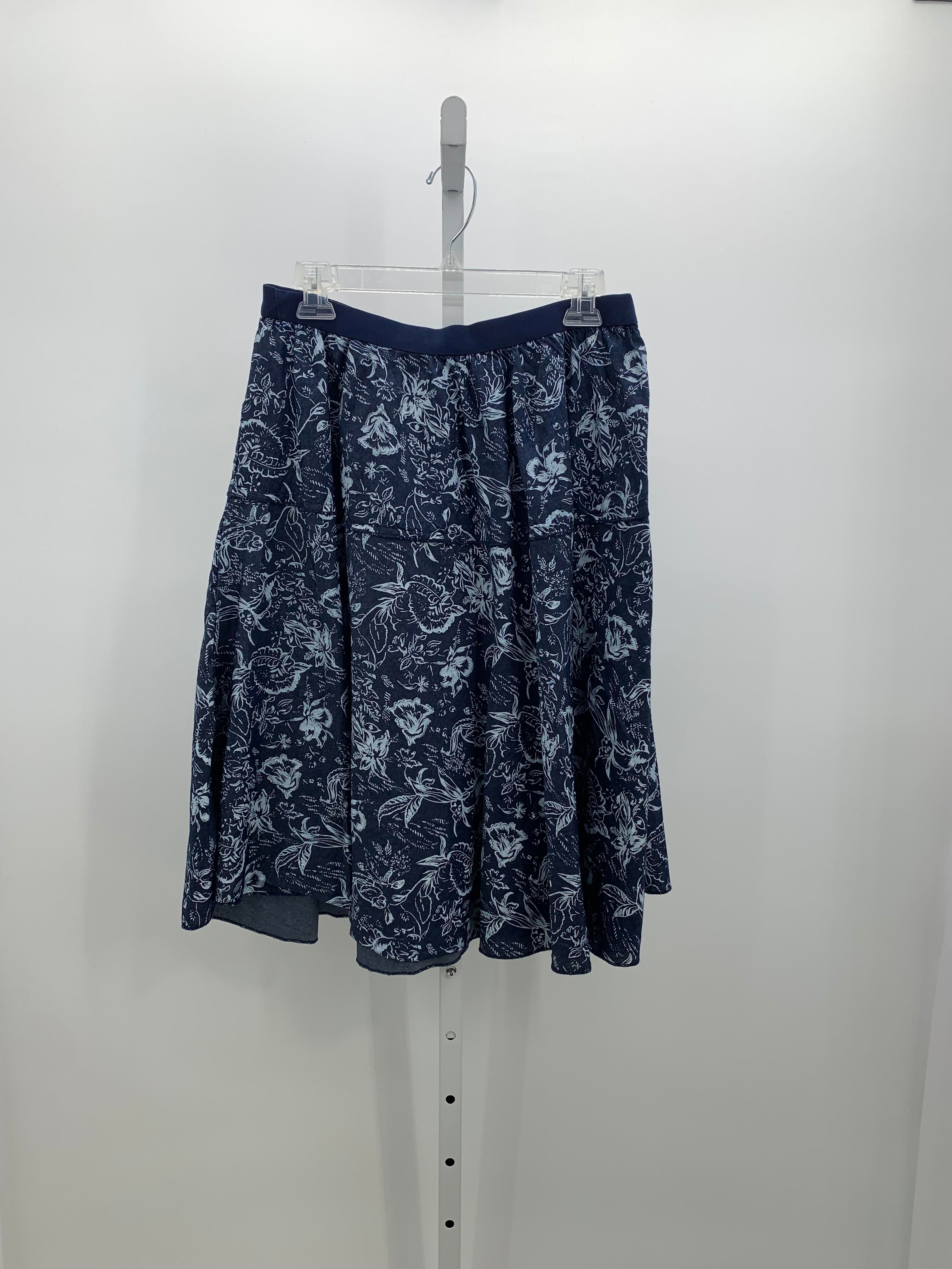 Size Medium Misses Skirt