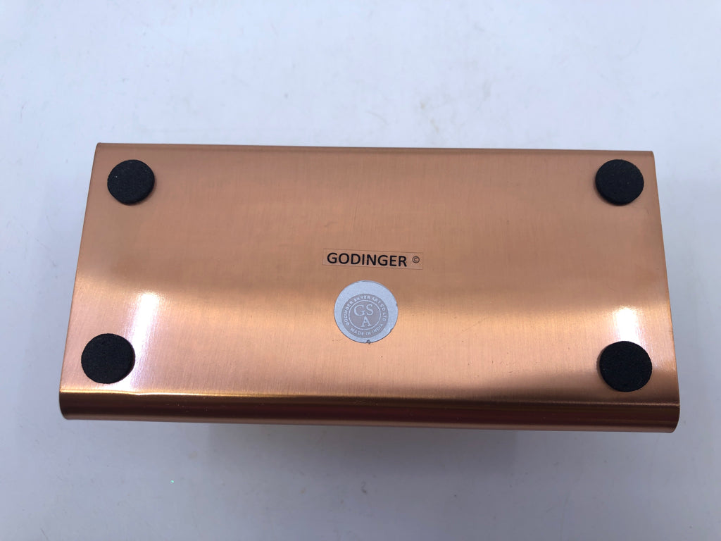 BRONZE METAL PEN HOLDER.