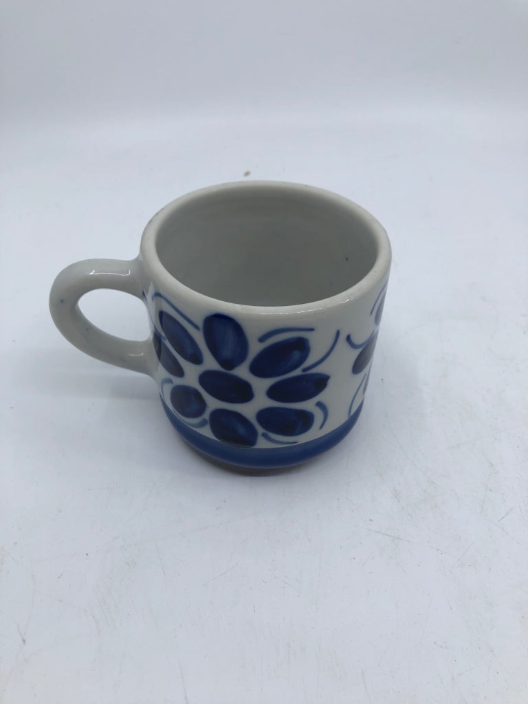 20 PC GREY/BLUE FLOWER DISH SET-SVC 6.