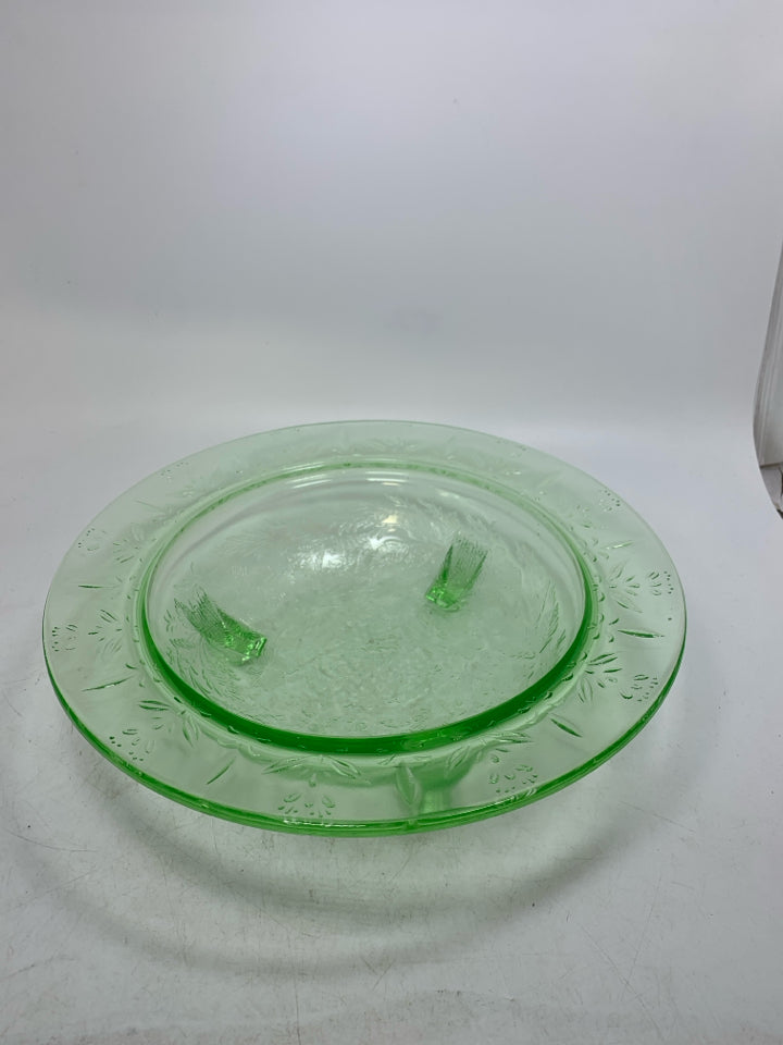 VTG FOOTED GREEN URANIUM CENTERPIECE BOWL COMPOTE DETAILED EDGE.