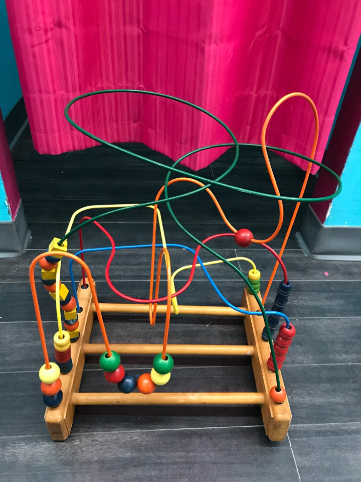 SuperMaze play toy