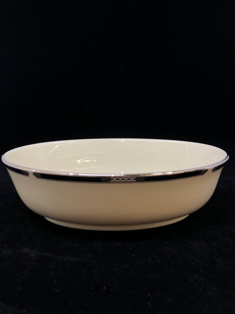 LENOX HANCOCK OVAL SERVING DISH W/SILVER RIM.