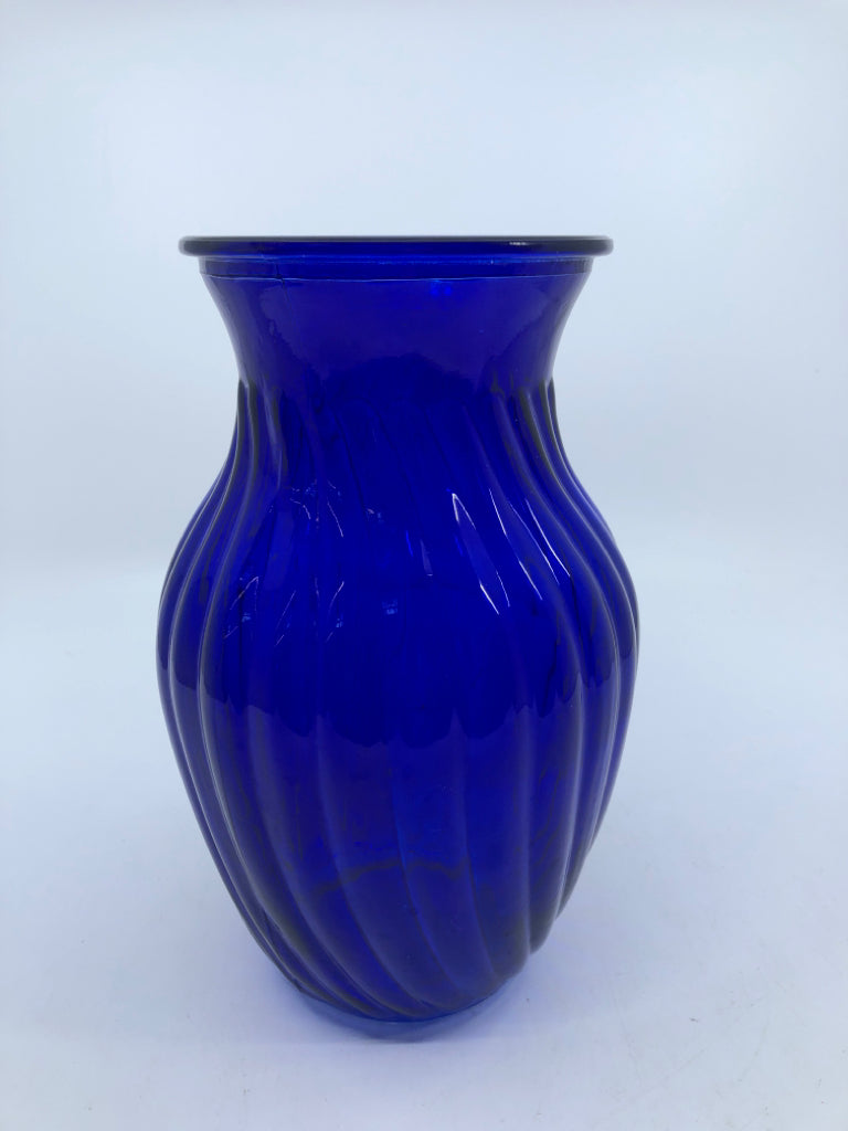 COBALT BLUE RIBBED VASE.