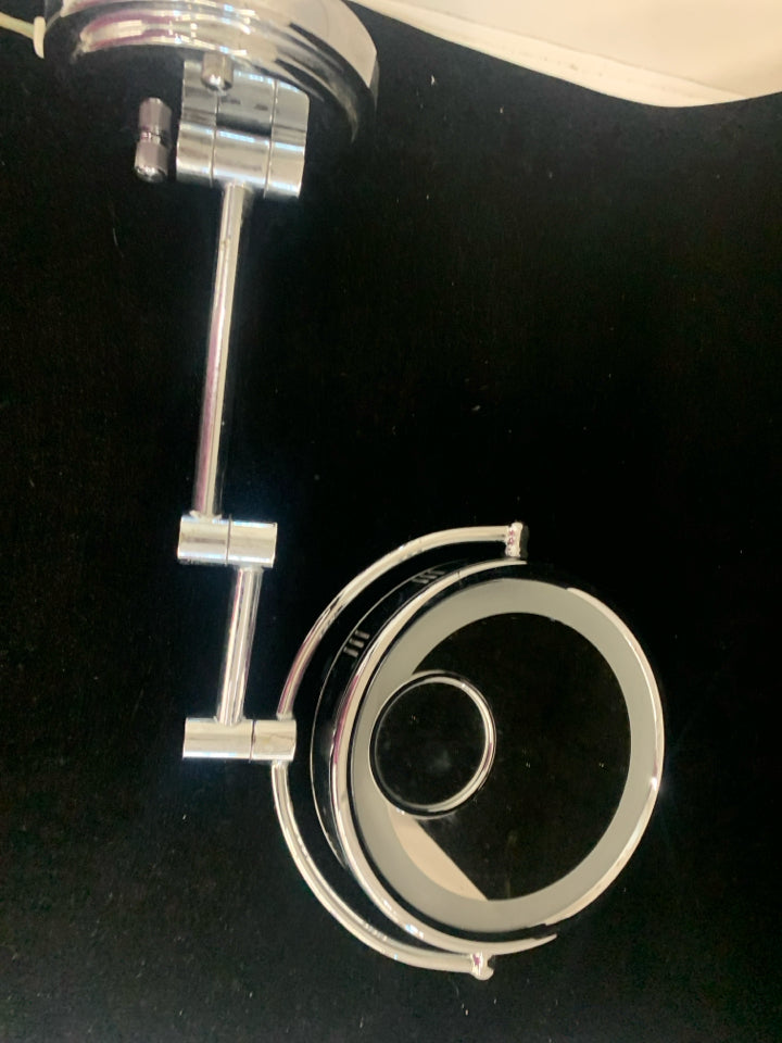 HEAVY SILVER WALL MOUNTED VANITY MIRROR LIGHT UP.